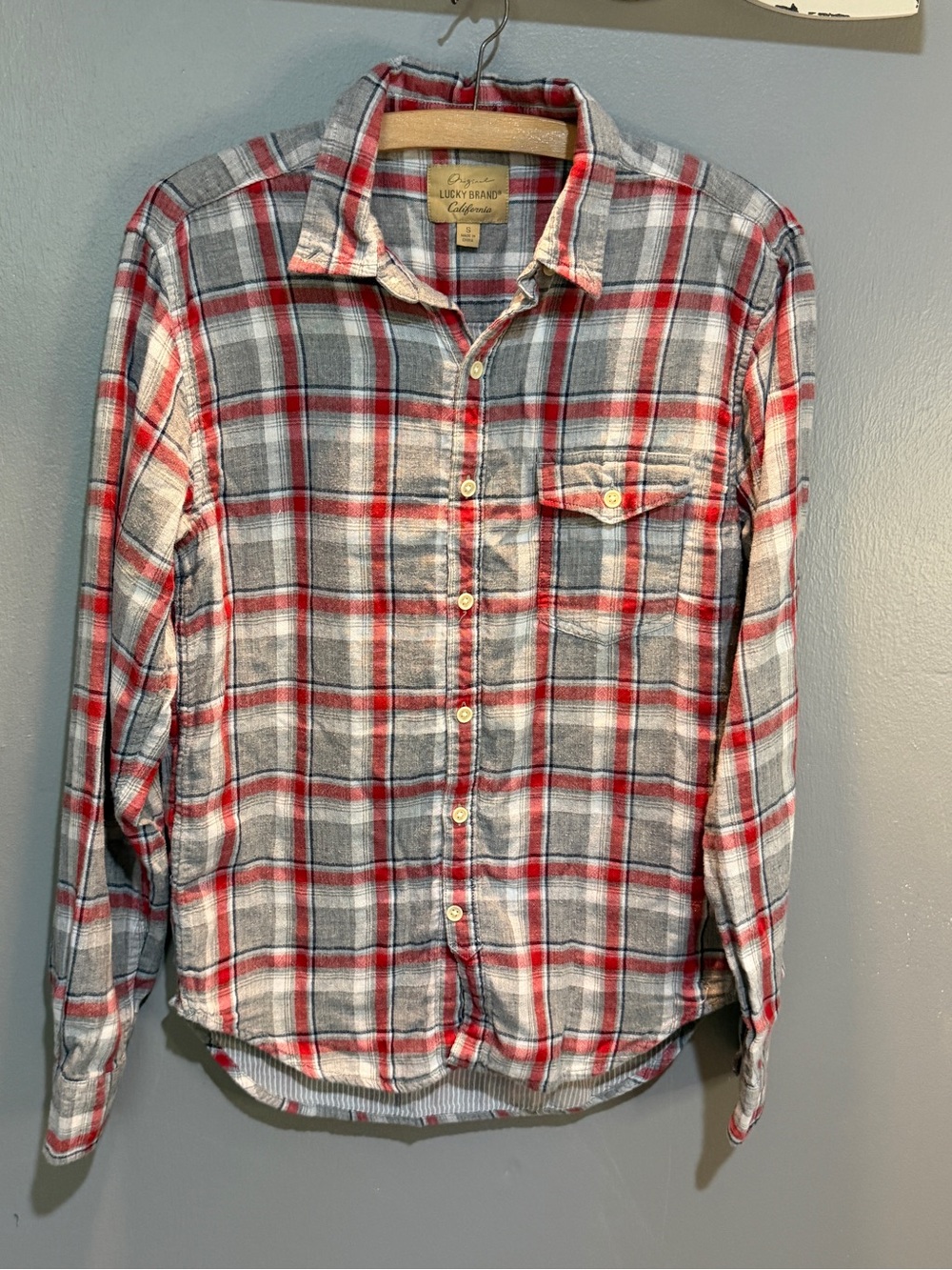 LUCKY BRAND MEN’S PLAID BUTTON DOWN SZ S